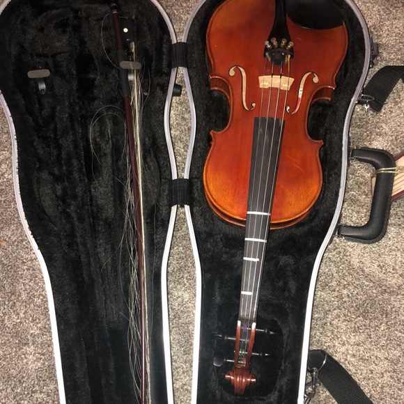 Image HV44 Violin - Picture 1 of 8